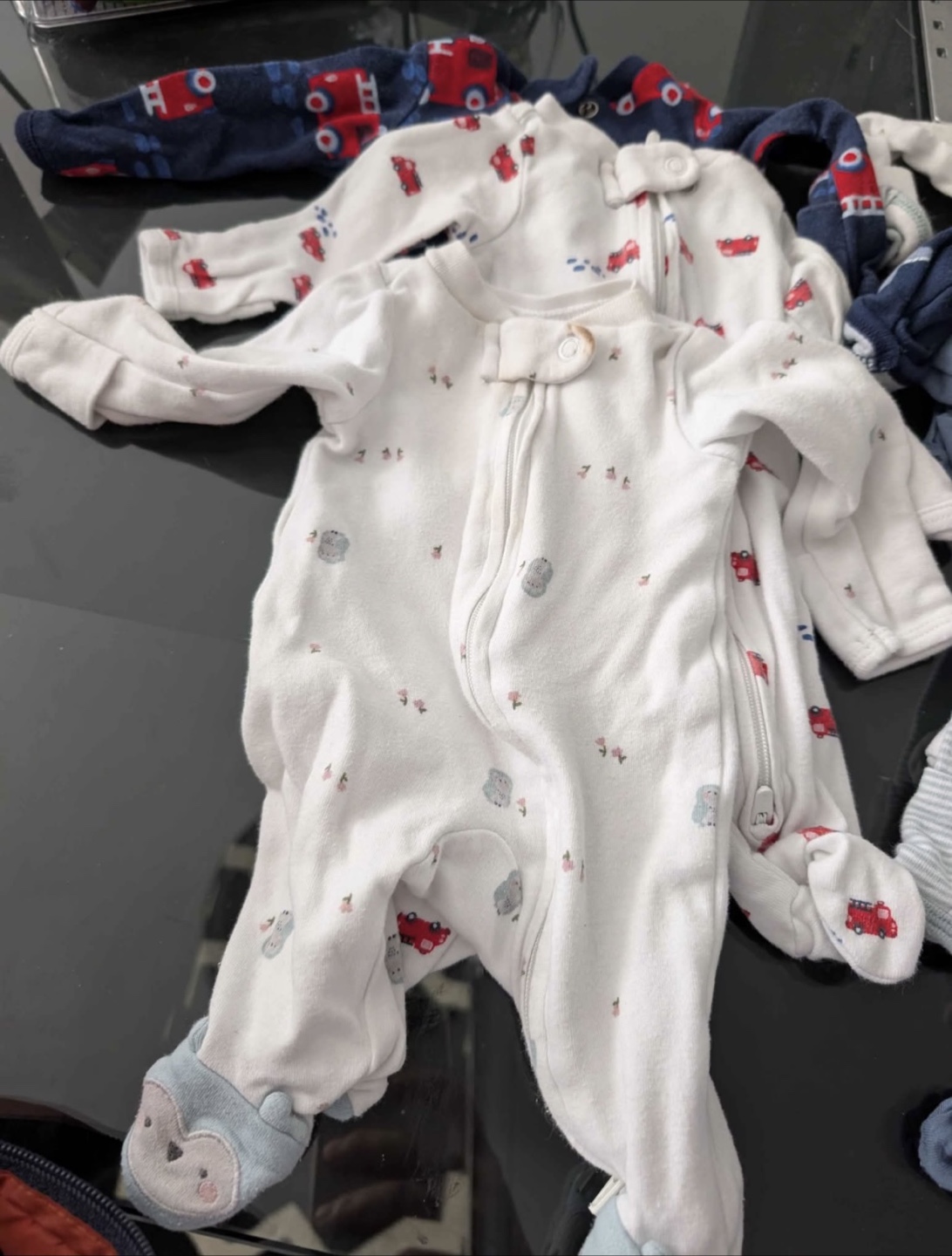 Preemie clothes in very good condition . - photo 4