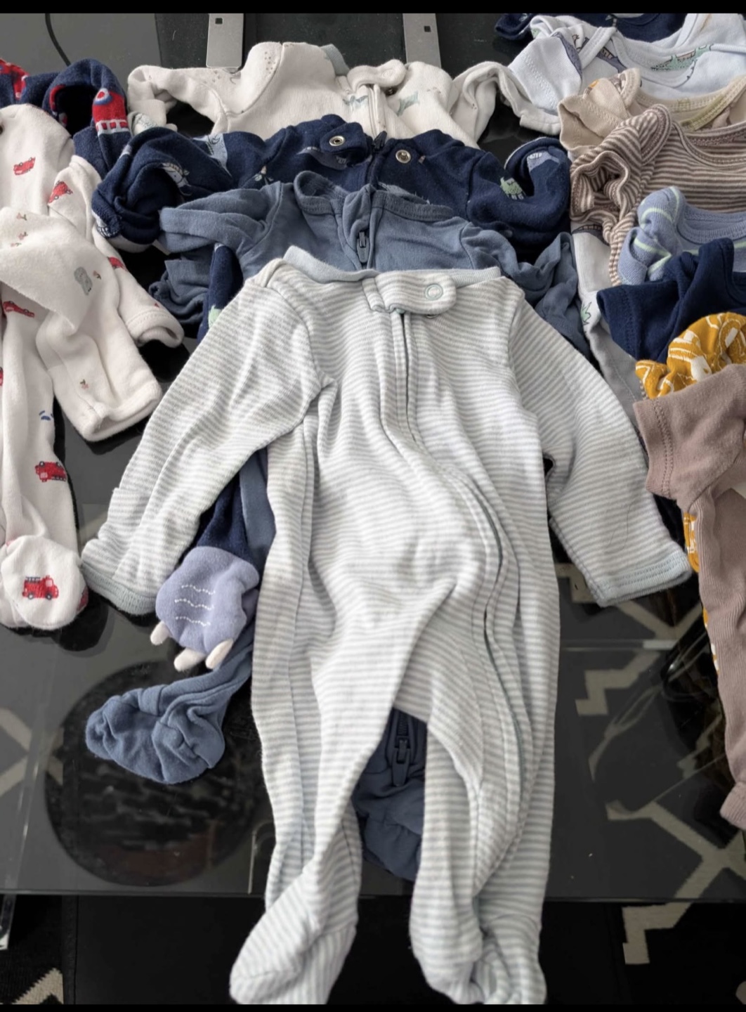 Preemie clothes in very good condition . - photo 3