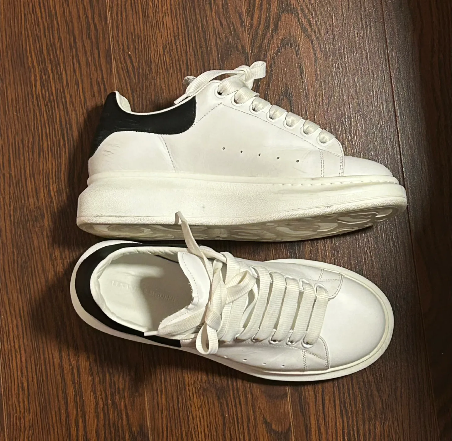 Alexander McQueen White/Black Sneakers image indicator(3)