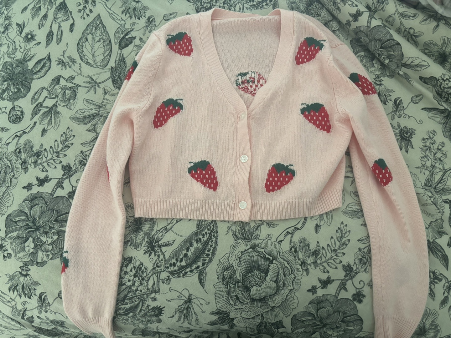 MOVING SALE: Moon & Madison Strawberry Cardigan - Size S