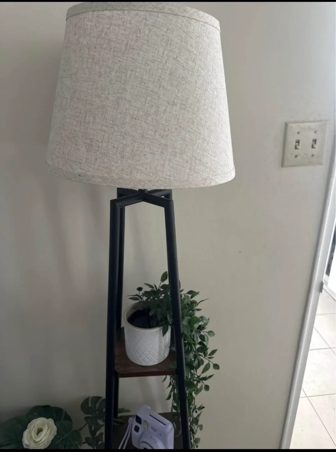 Floor Lamp with Shelves thumbnail