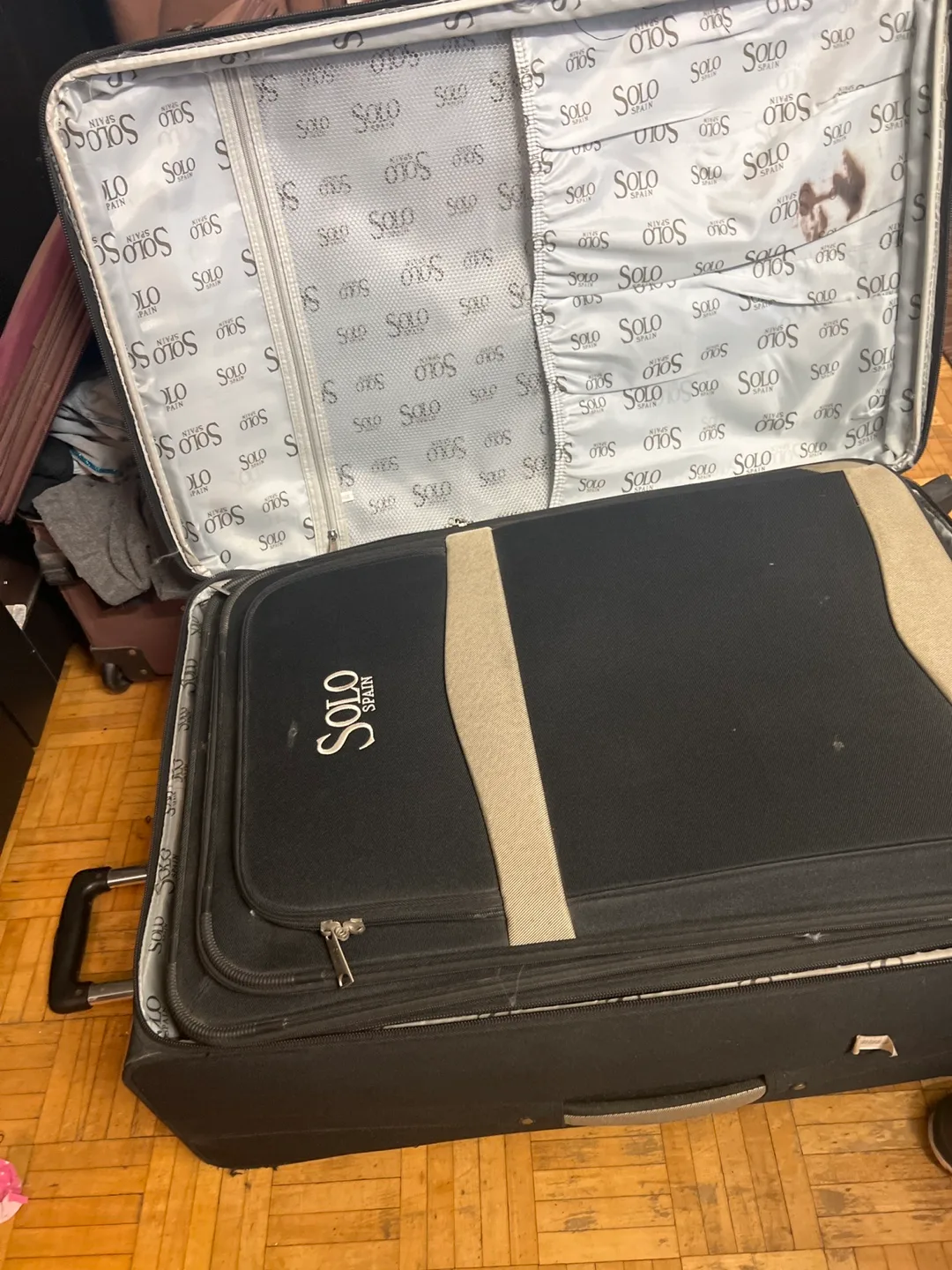 Solo Spain Luggage Set - Black image indicator(5)