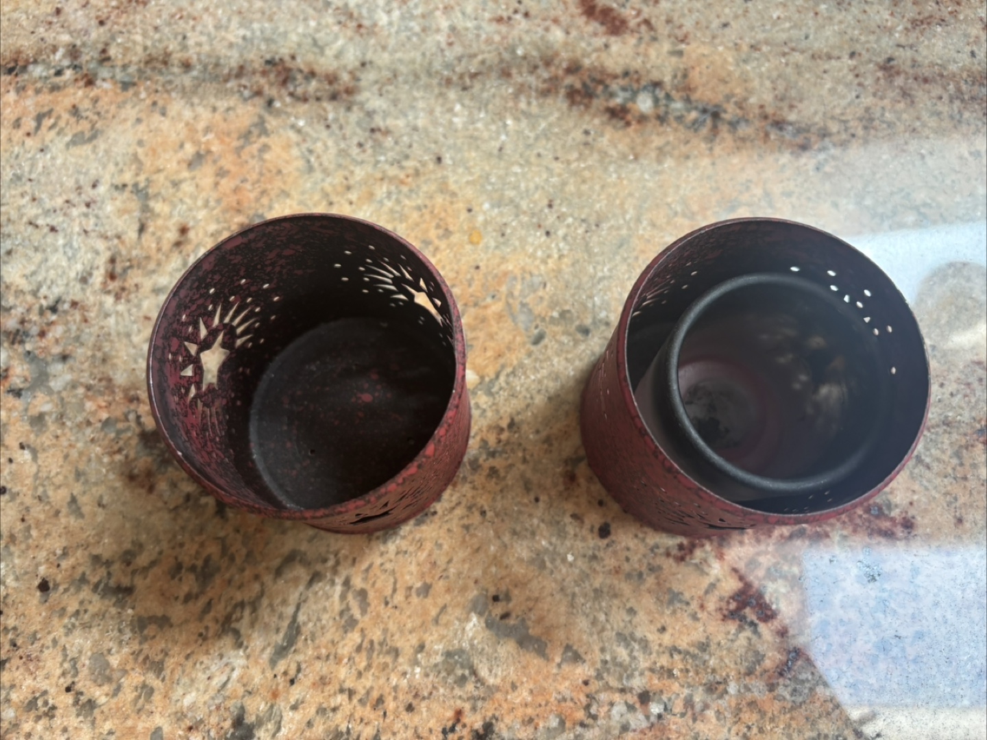 Red Metal Candle Holders - Set of 2 - photo 2