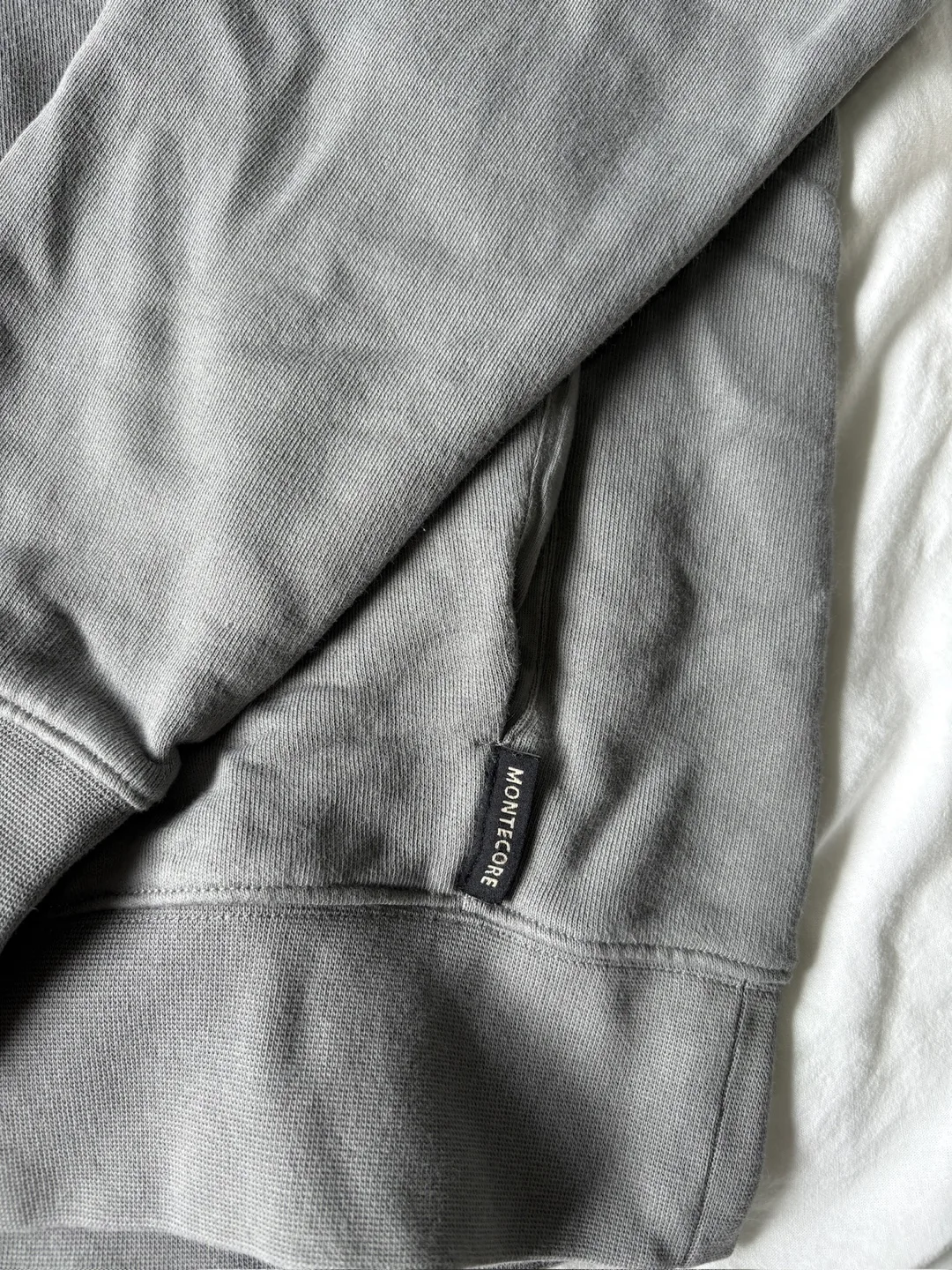 Montecore Grey Hoodie - Size S image indicator(3)
