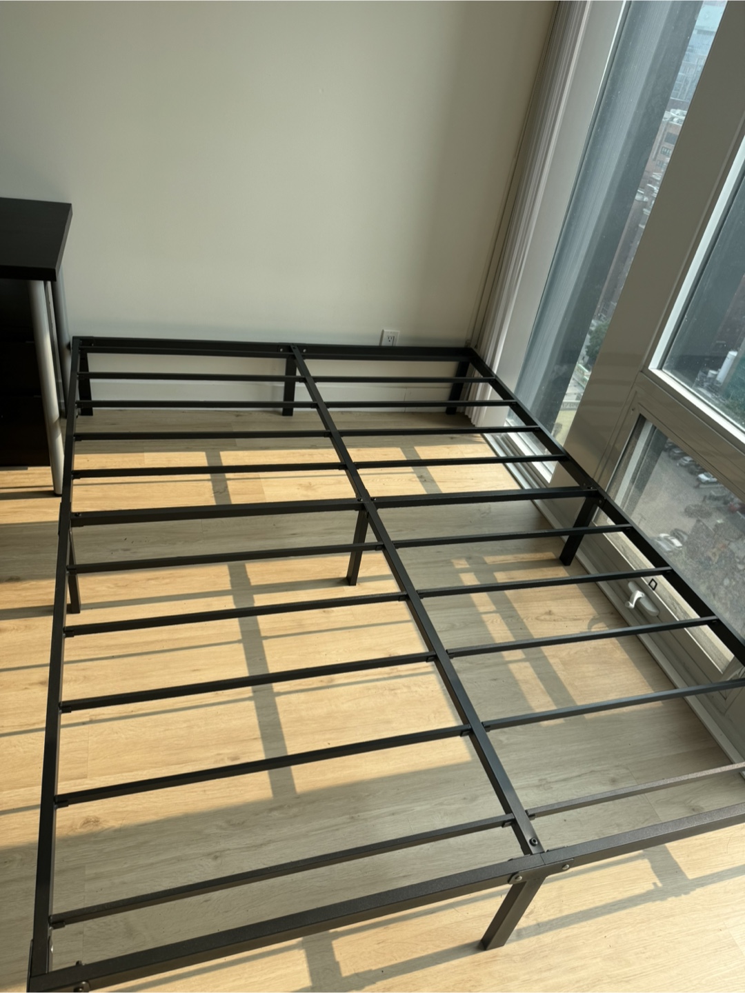 Queen Sized Black Metal Bed Frame - photo 3