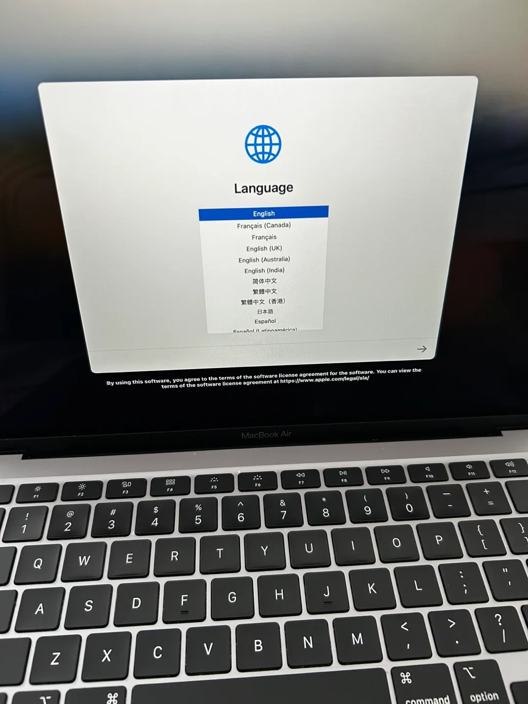 MacBook Air 13-inch, 2020 image indicator(4)