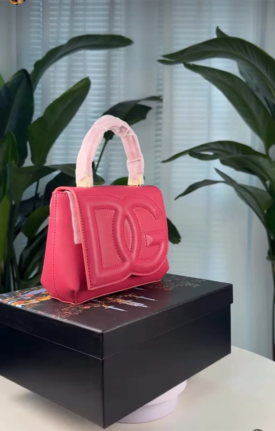 Dolce & Gabbana Pink Leather Handbag thumbnail
