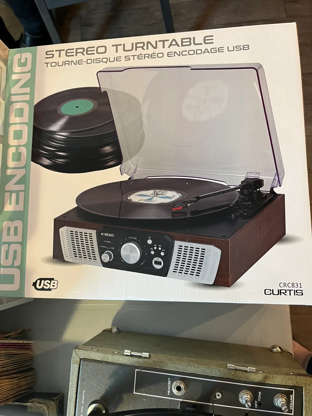 Curtis CRC831 Stereo Turntable thumbnail