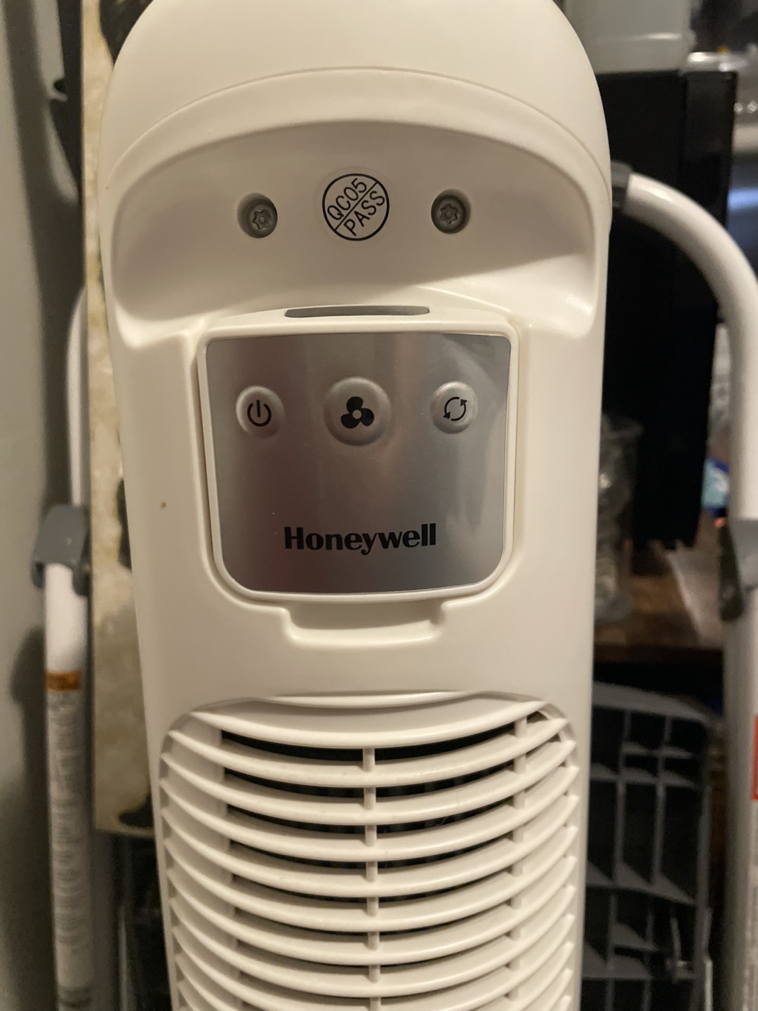 Honeywell QuietSet Oscillating Tower Fan - photo 4