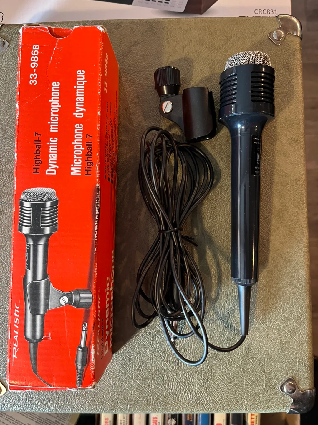 Realistic Highball-7 Dynamic Microphone thumbnail