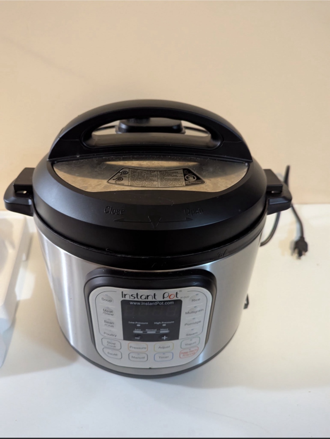 Instant Pot Duo Electric Pressure Cooker - photo 2