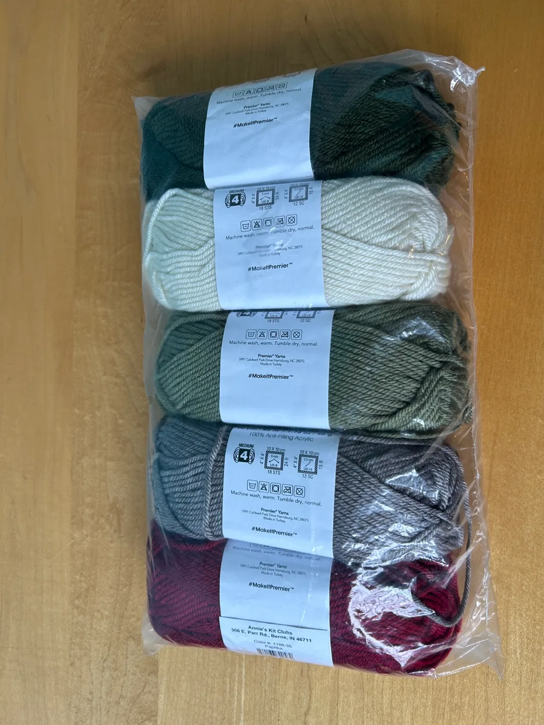 New Premier Anti Pilling Worsted Yarn 100% acrylic thumbnail