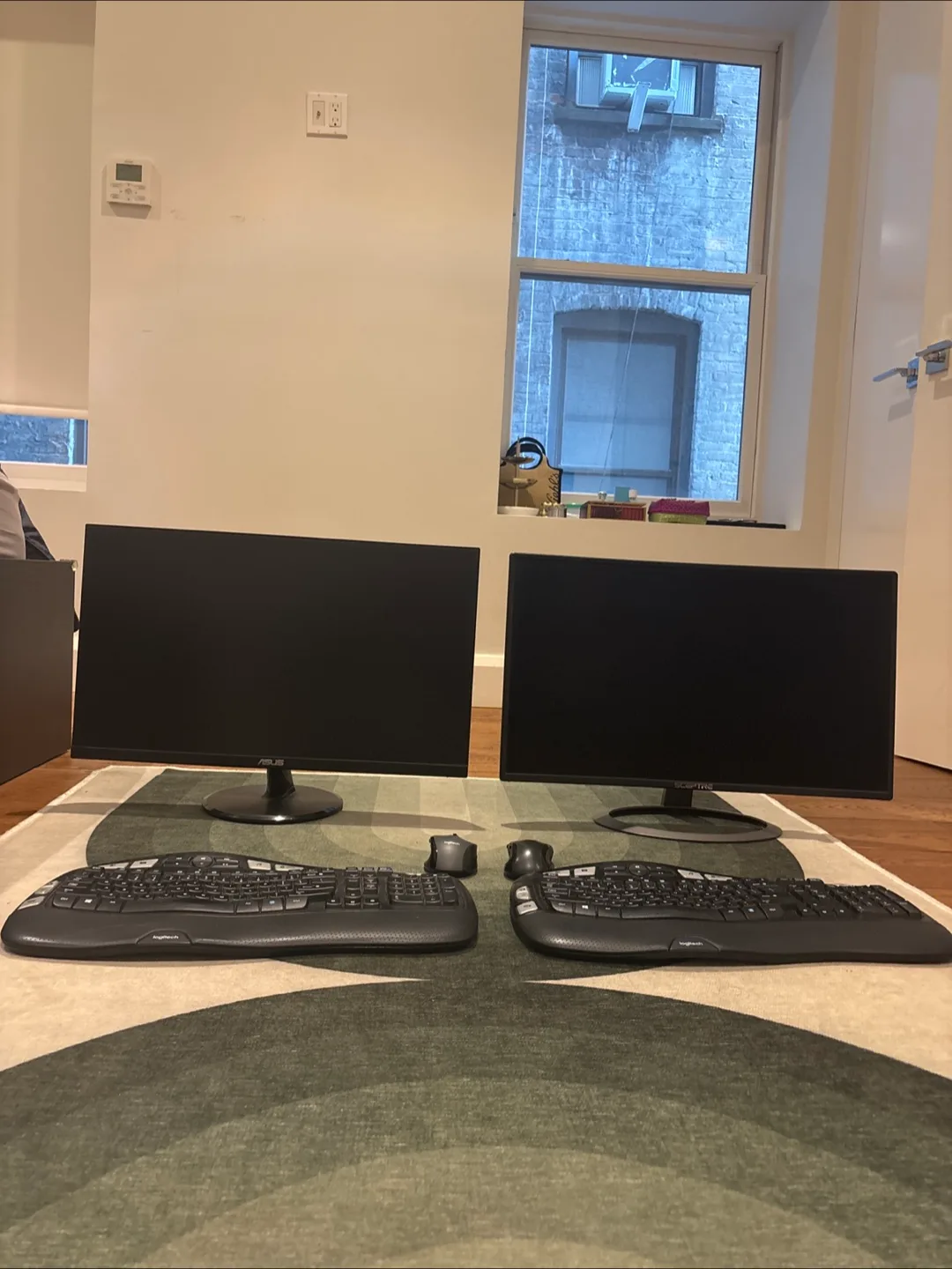Monitor, Keyboard and Mouse Combo -2 sets with Logitech fobs thumbnail