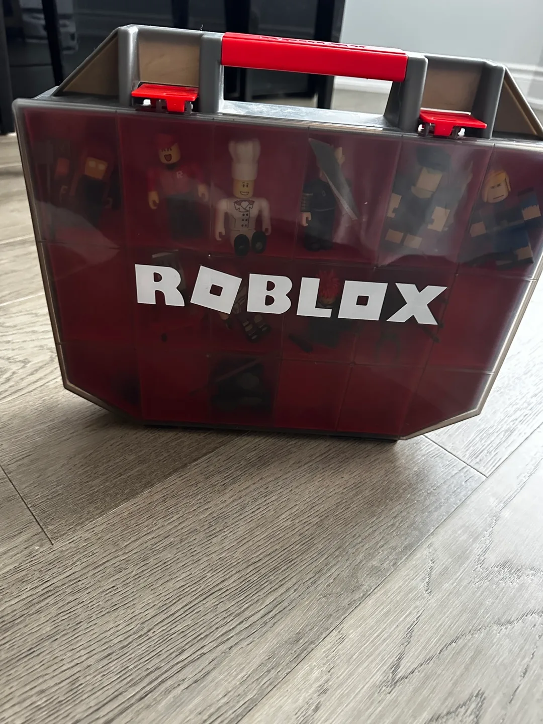 Roblox Action Figures with Carrying Case image indicator(5)