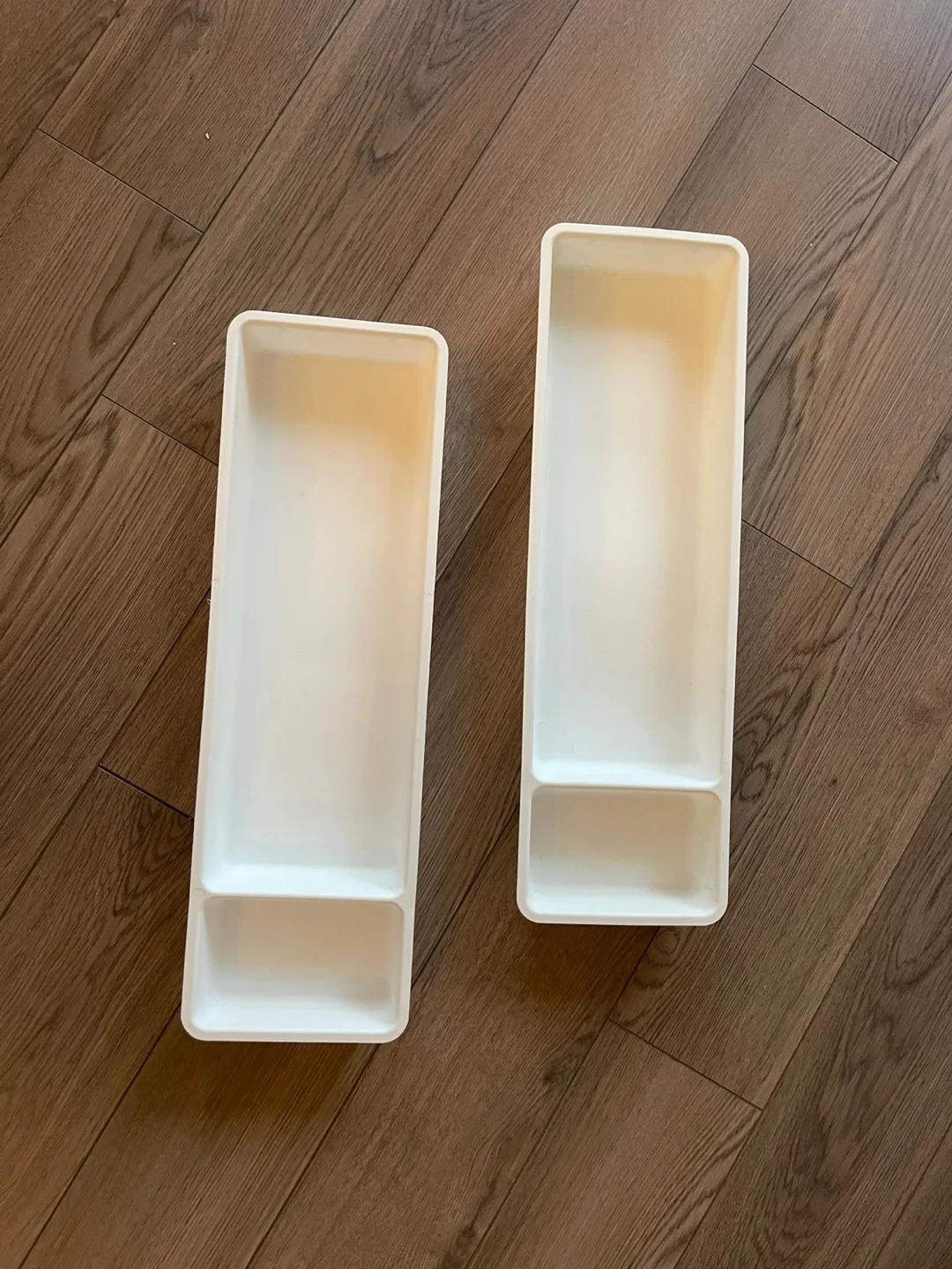 Drawer Organizers - 2 White Trays thumbnail