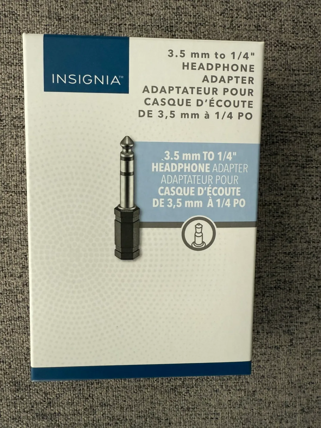Insignia 3.5mm to 1/4" Headphone Adapter thumbnail