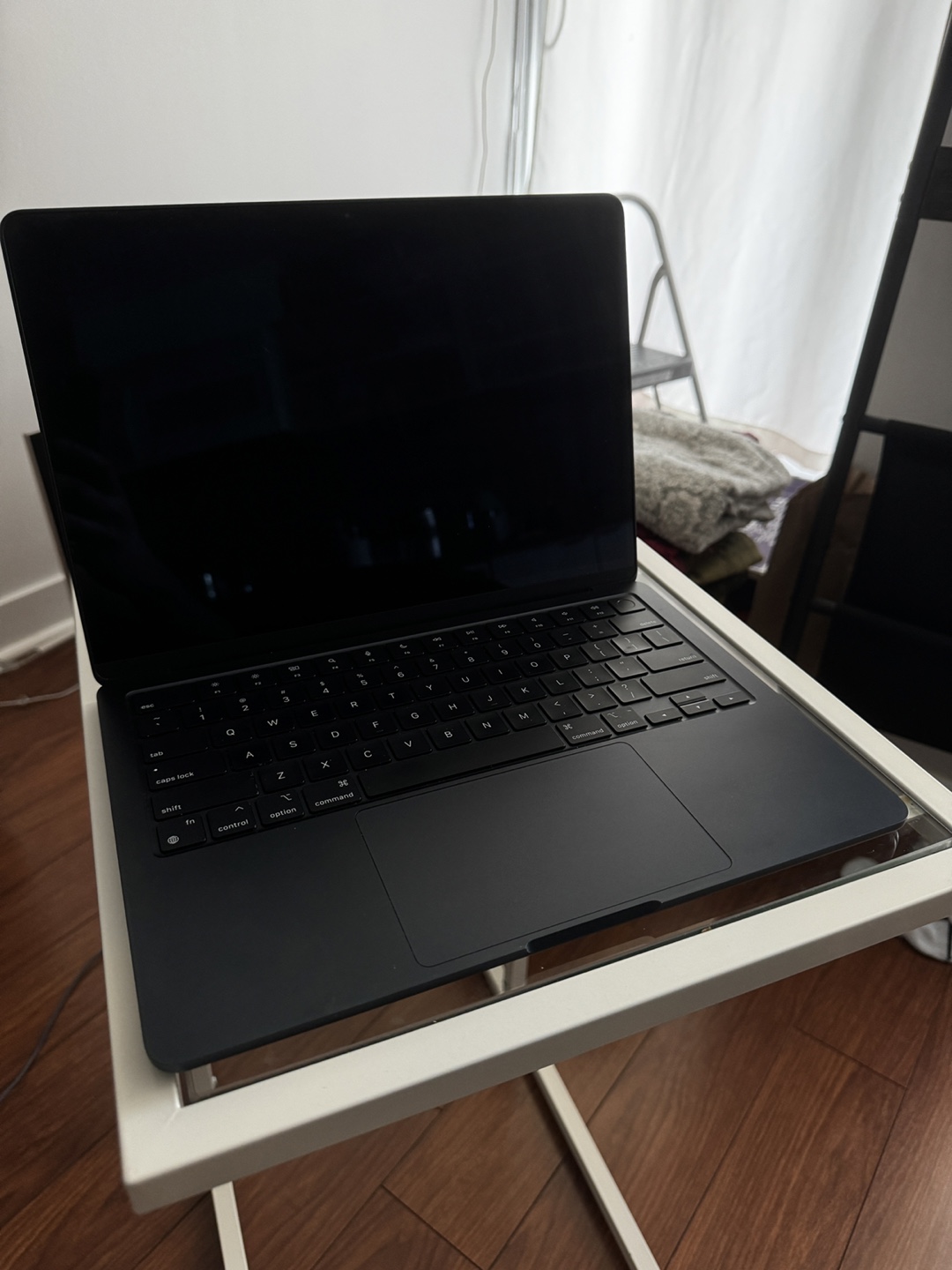 MacBook Air M2 - Midnight - photo 2