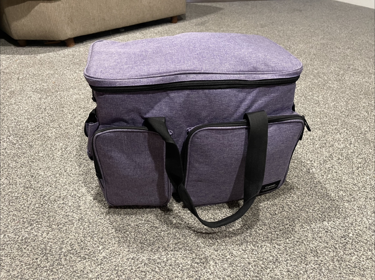 Singer Sewing Machine with Carrying Case - photo 4