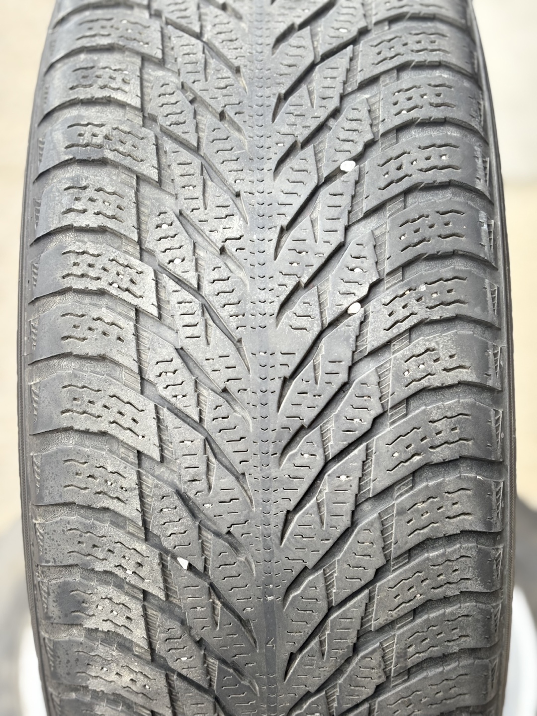 Set of 4 Hakkapeliitta R3 Winter Tires - photo 3