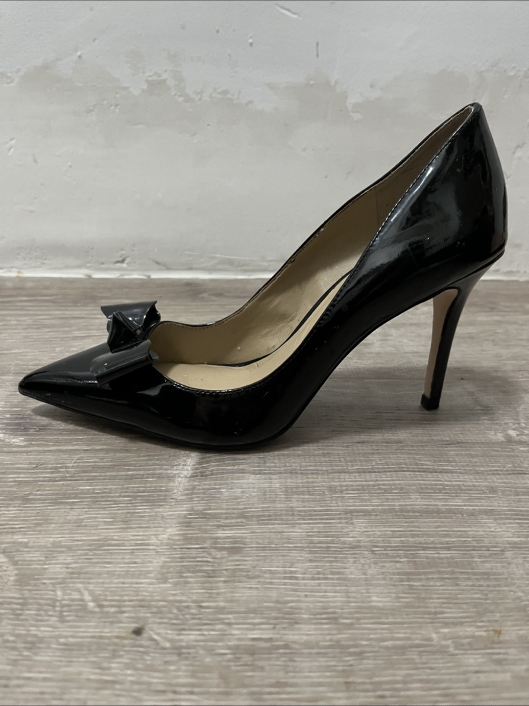 Ann Taylor Black Patent Leather Heels - Size 7M - photo 3