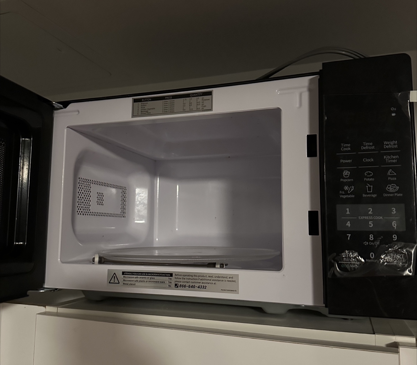 Comfee Black Microwave for $30 - photo 2