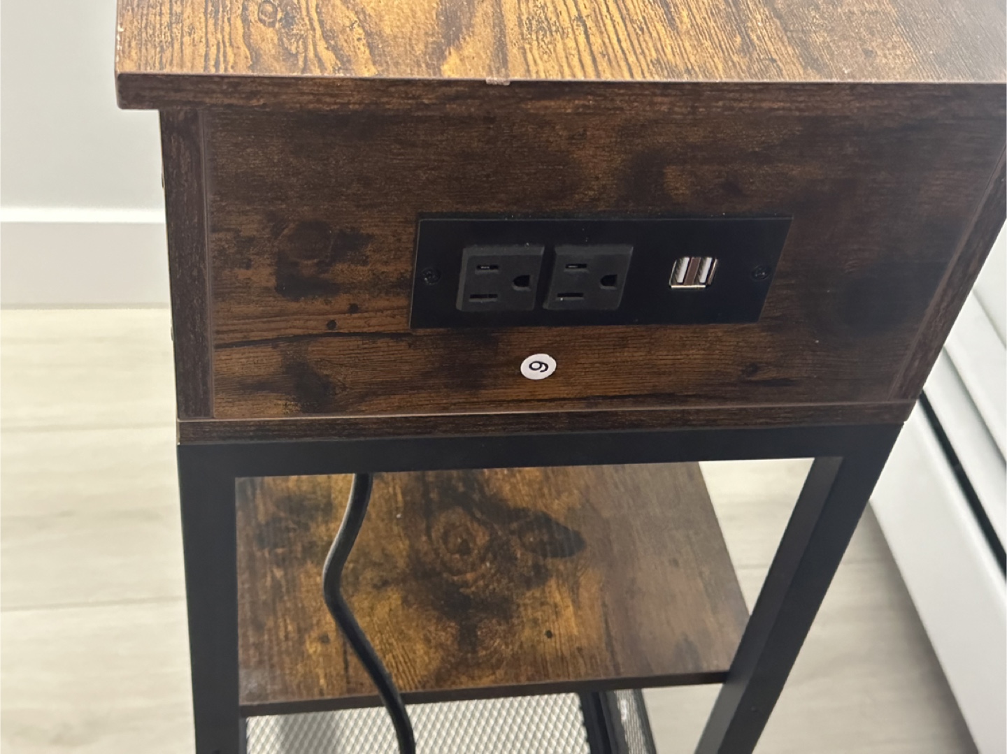 Table with USB Ports - photo 2
