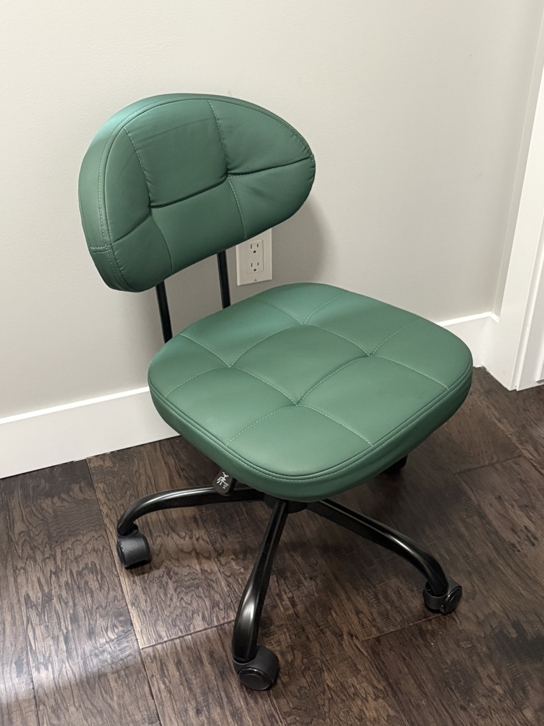 Green Swivel Desk Chair