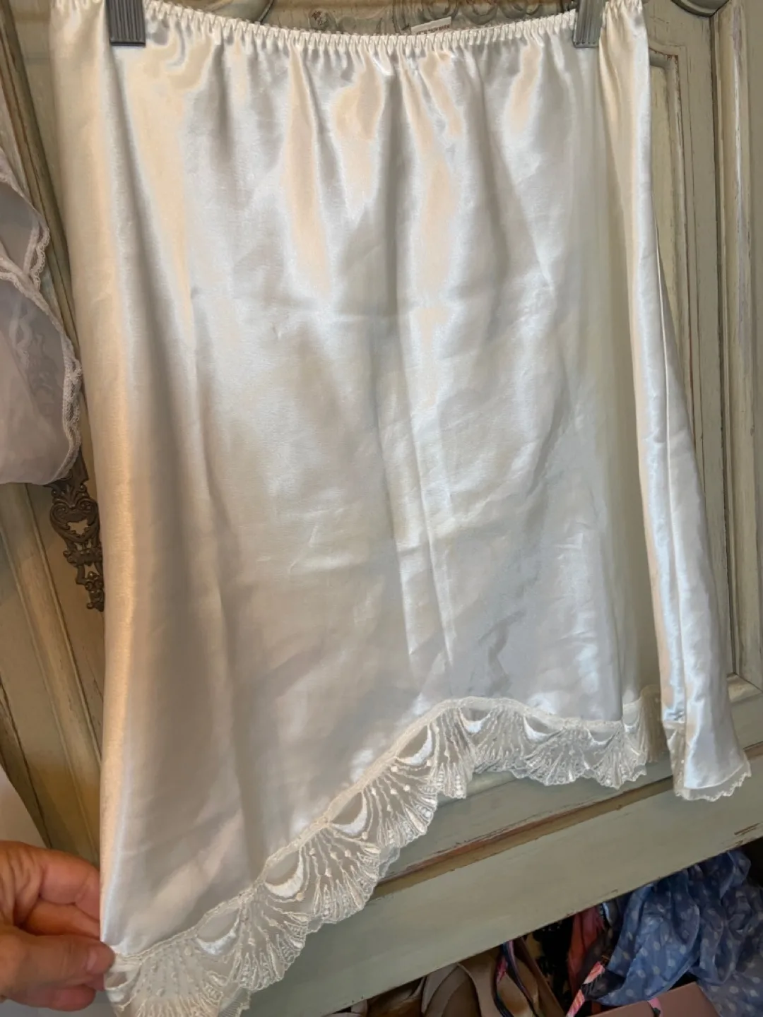 Victoria's Secret White Slip - Size M thumbnail