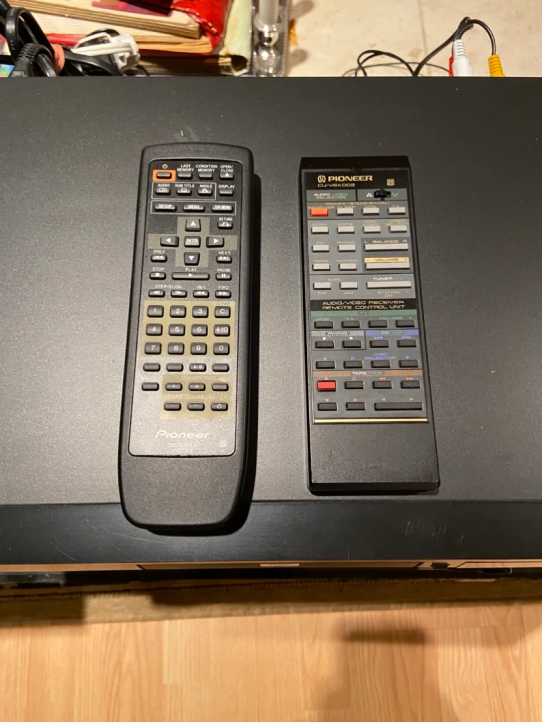 Pioneer Stereo/Audio visual entertainment system image indicator(3)