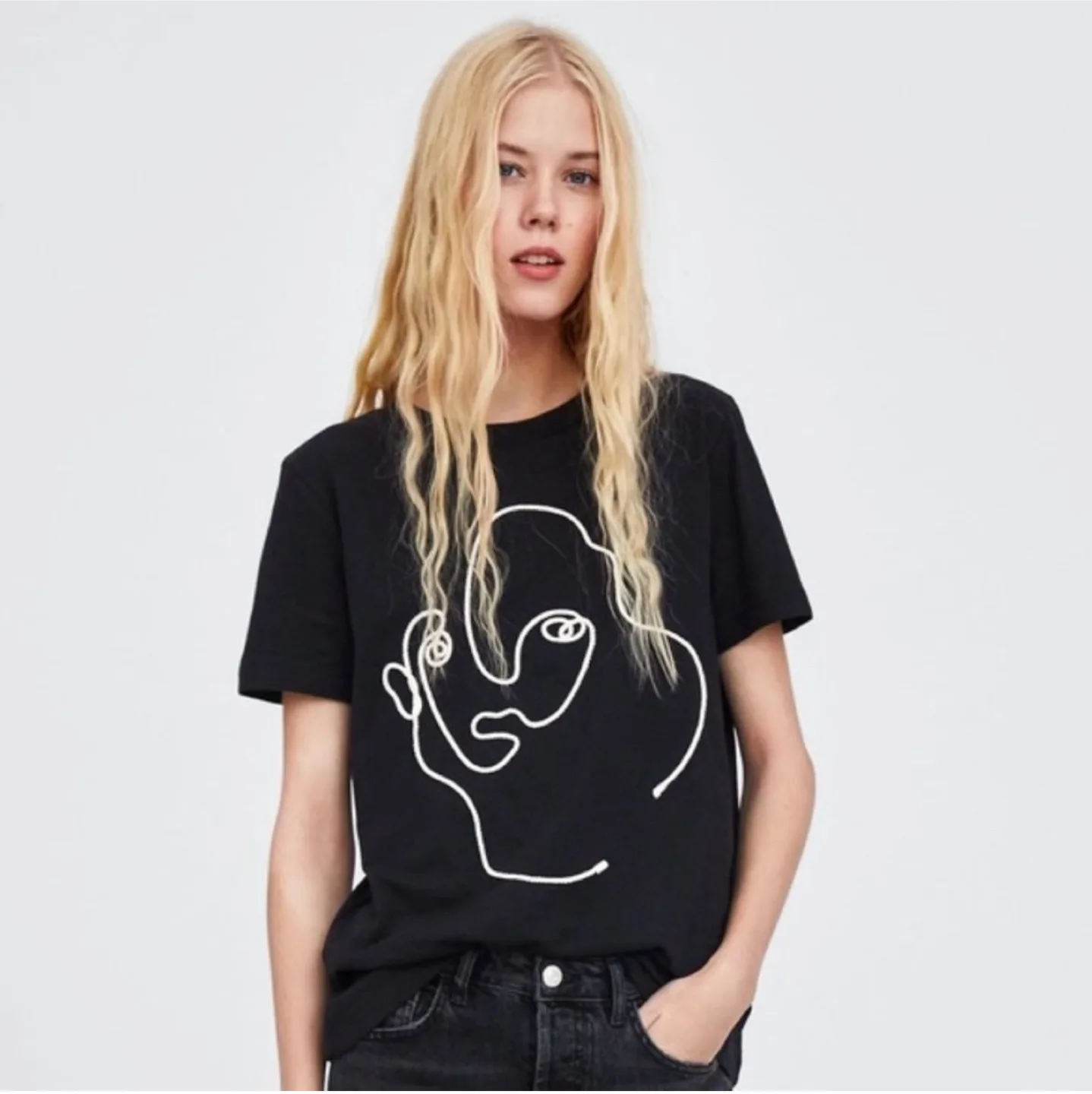 Zara Black Graphic T-Shirt thumbnail