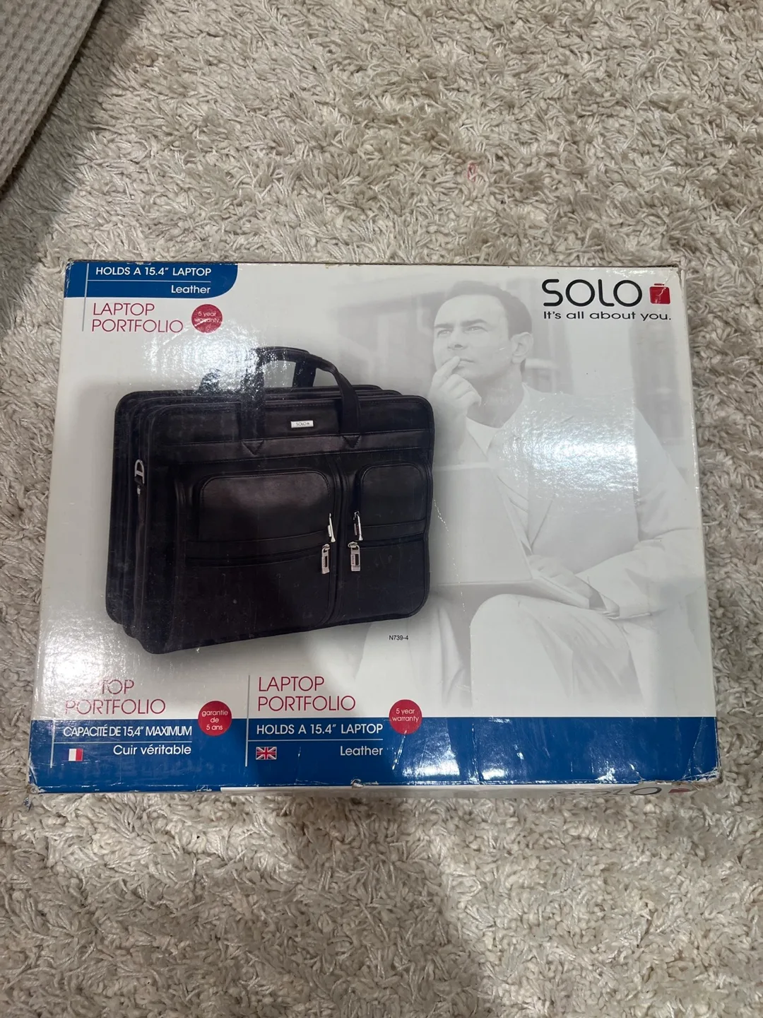 Solo Leather Laptop Portfolio - Holds 15.4" Laptop thumbnail