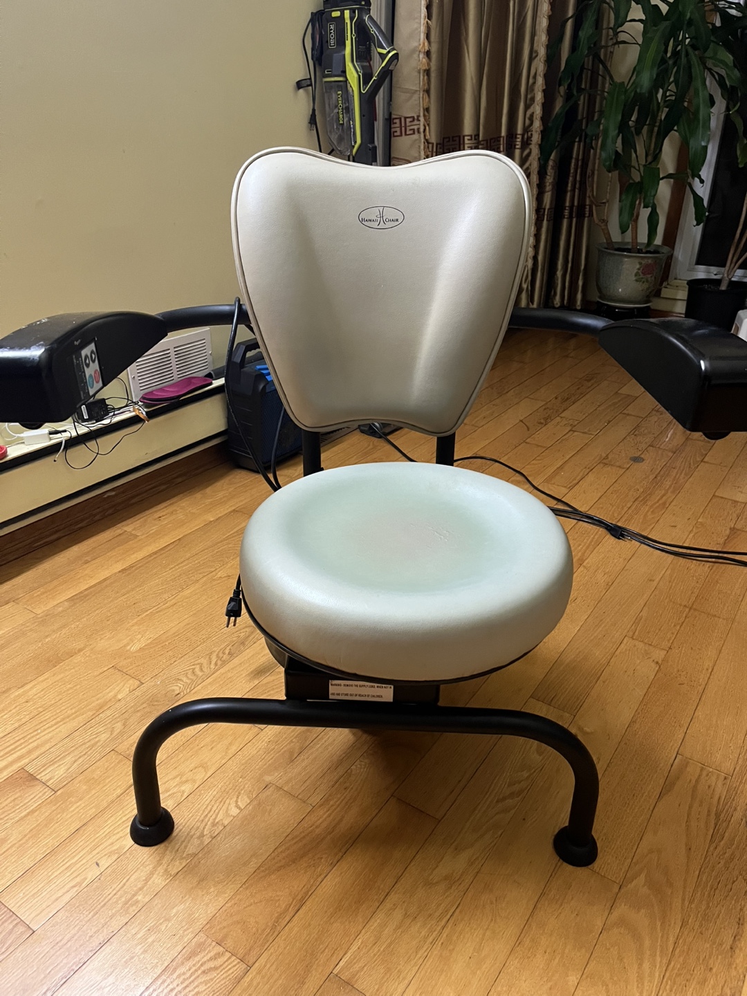 Electric Hawaii Chair