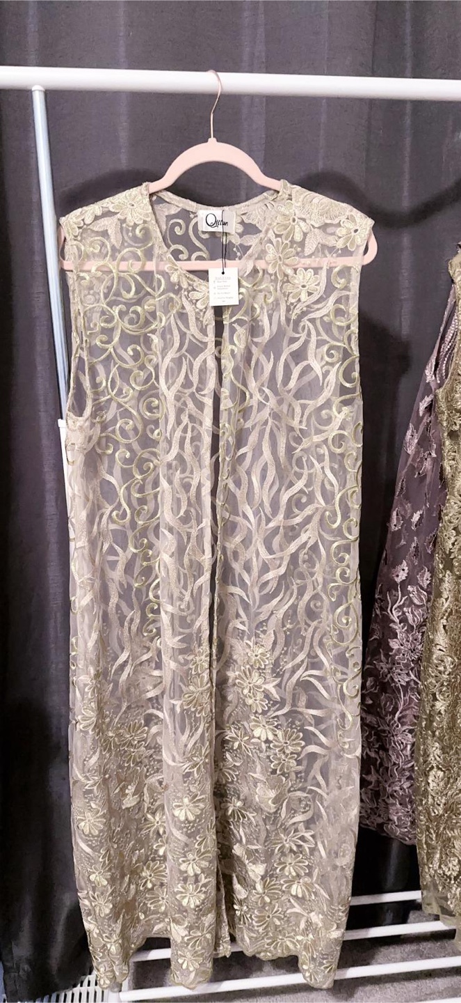 Sleeveless Lace Duster - Beige - photo 4