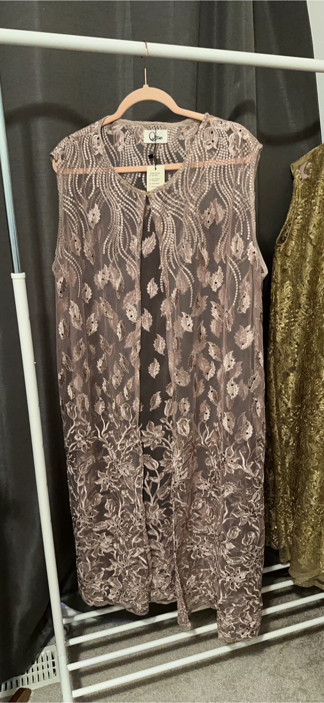 Sleeveless Lace Duster - Beige