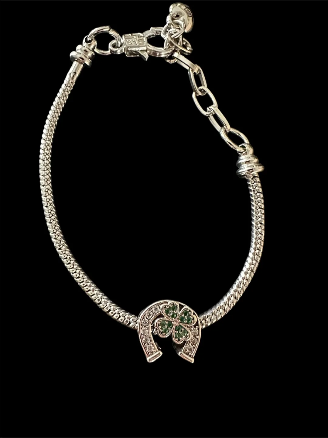 Silver Horseshoe Clover Bracelet thumbnail