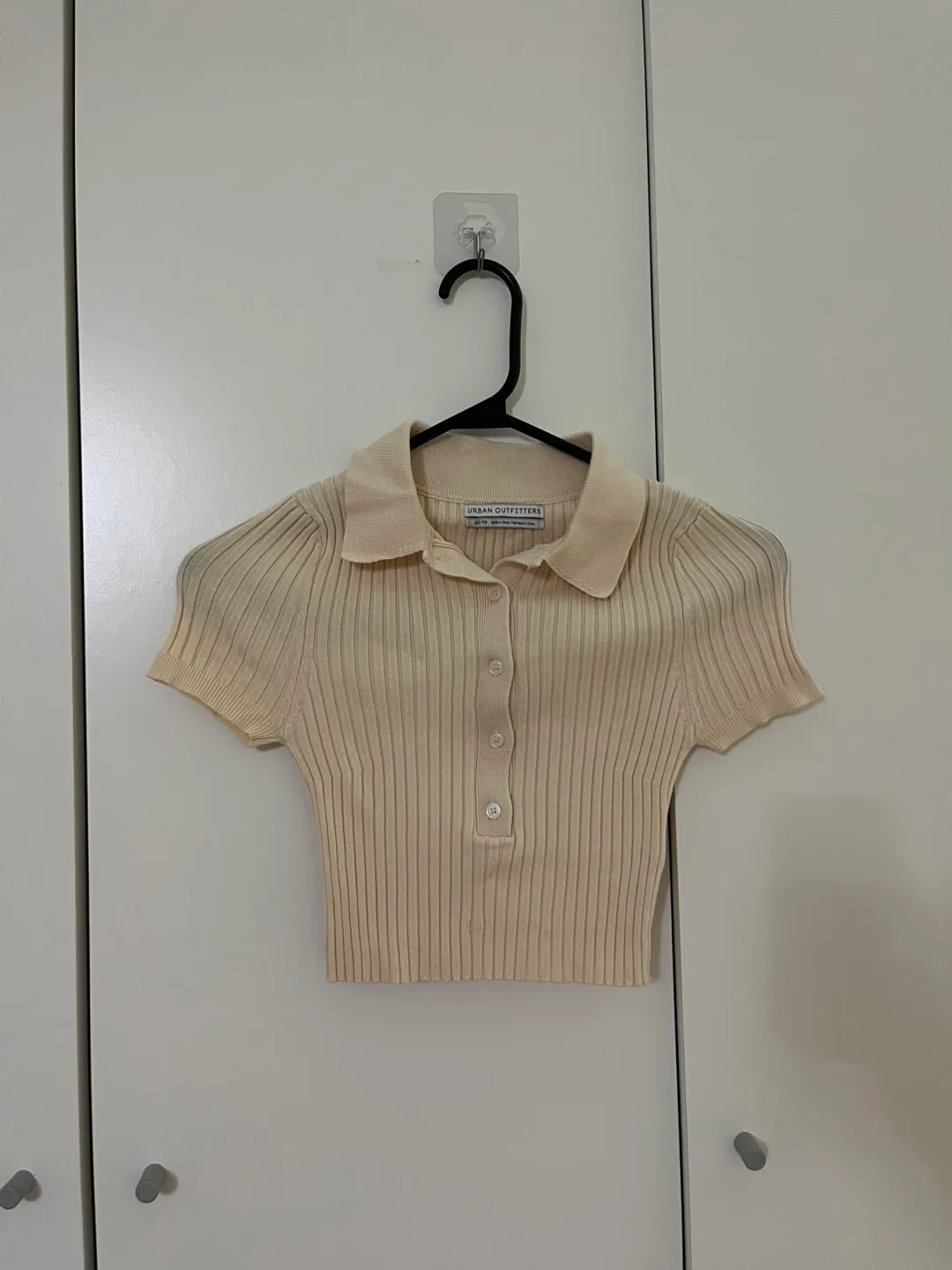 Urban Outfitters XS Knit Polo Top thumbnail