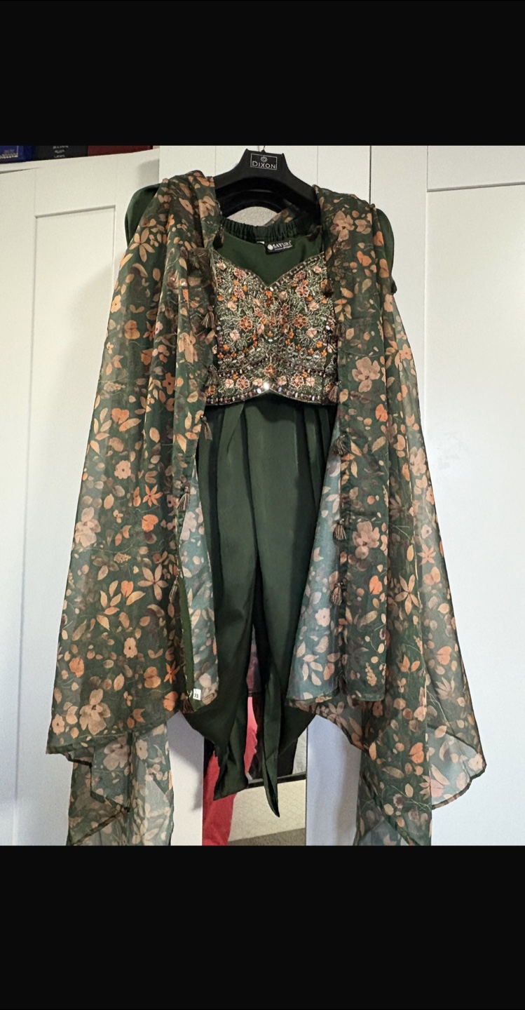 Green mehndi/ cape/ dhoti dress - photo 2
