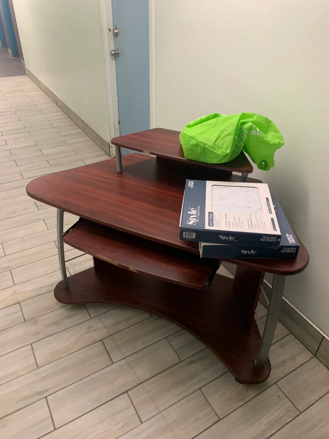 COMPUTER DESK WITH MOVABLE TABLETOP AND CHAIR image indicator(3)
