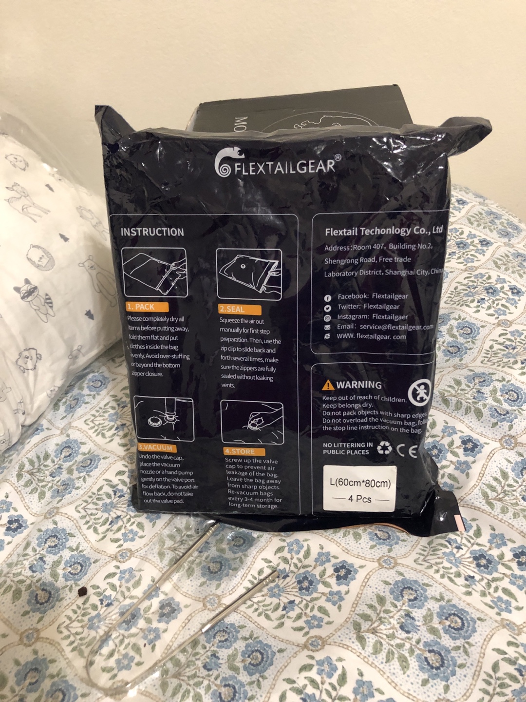 Flextailgear Vacuum Storage Bags (4 Large) - photo 2