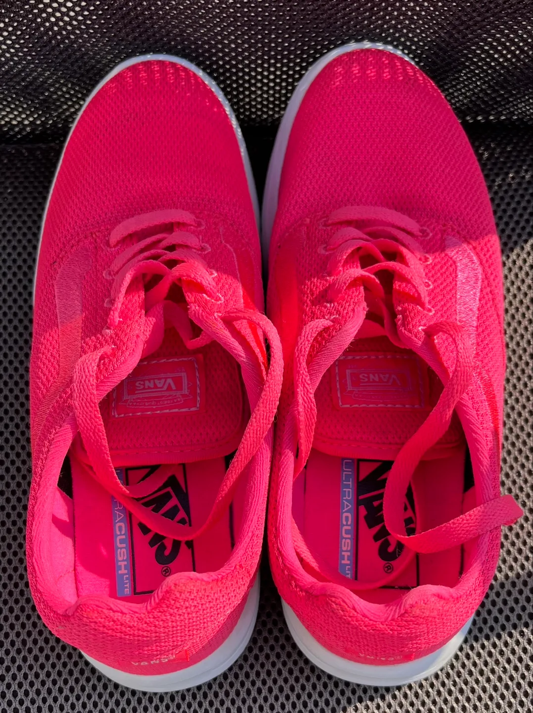 Vans UltraCush Lite Neon Pink Shoes - Unisex image indicator(4)