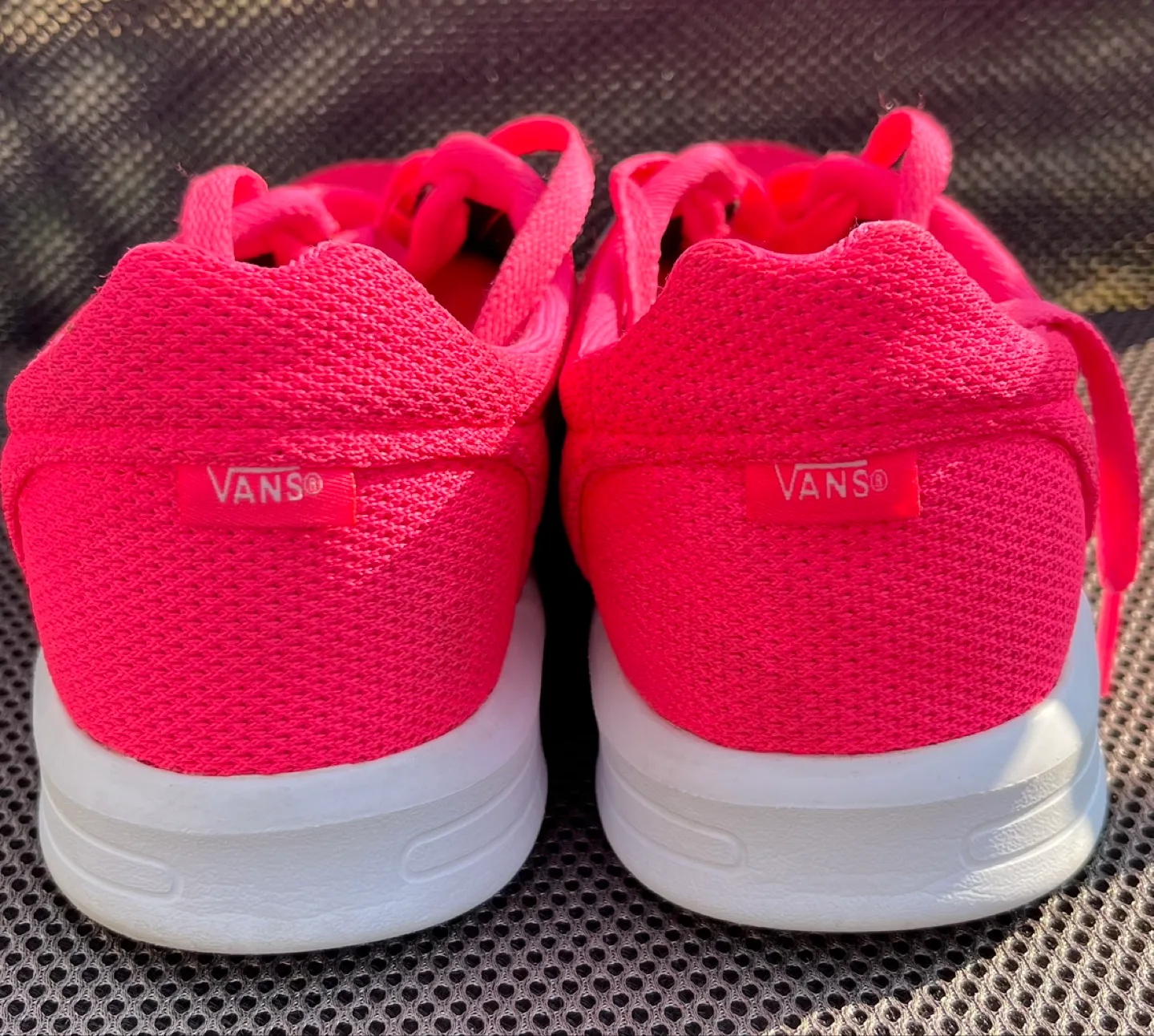 Vans UltraCush Lite Neon Pink Shoes - Unisex image indicator(5)