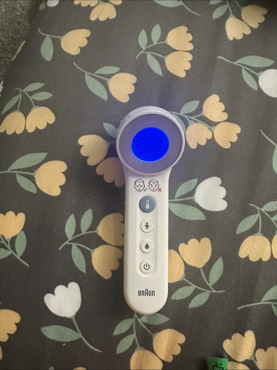Braun No Touch + Forehead Thermometer image indicator(2)