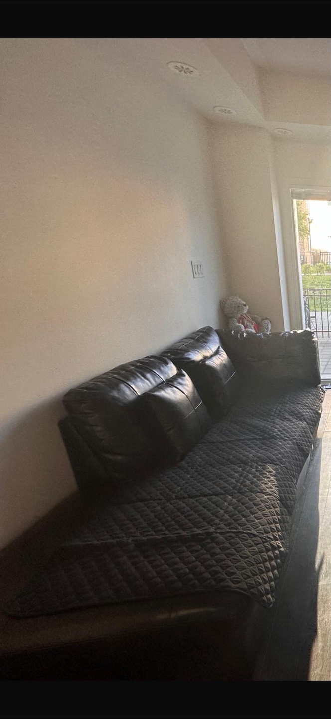 Black Leather Sofa 3 seats