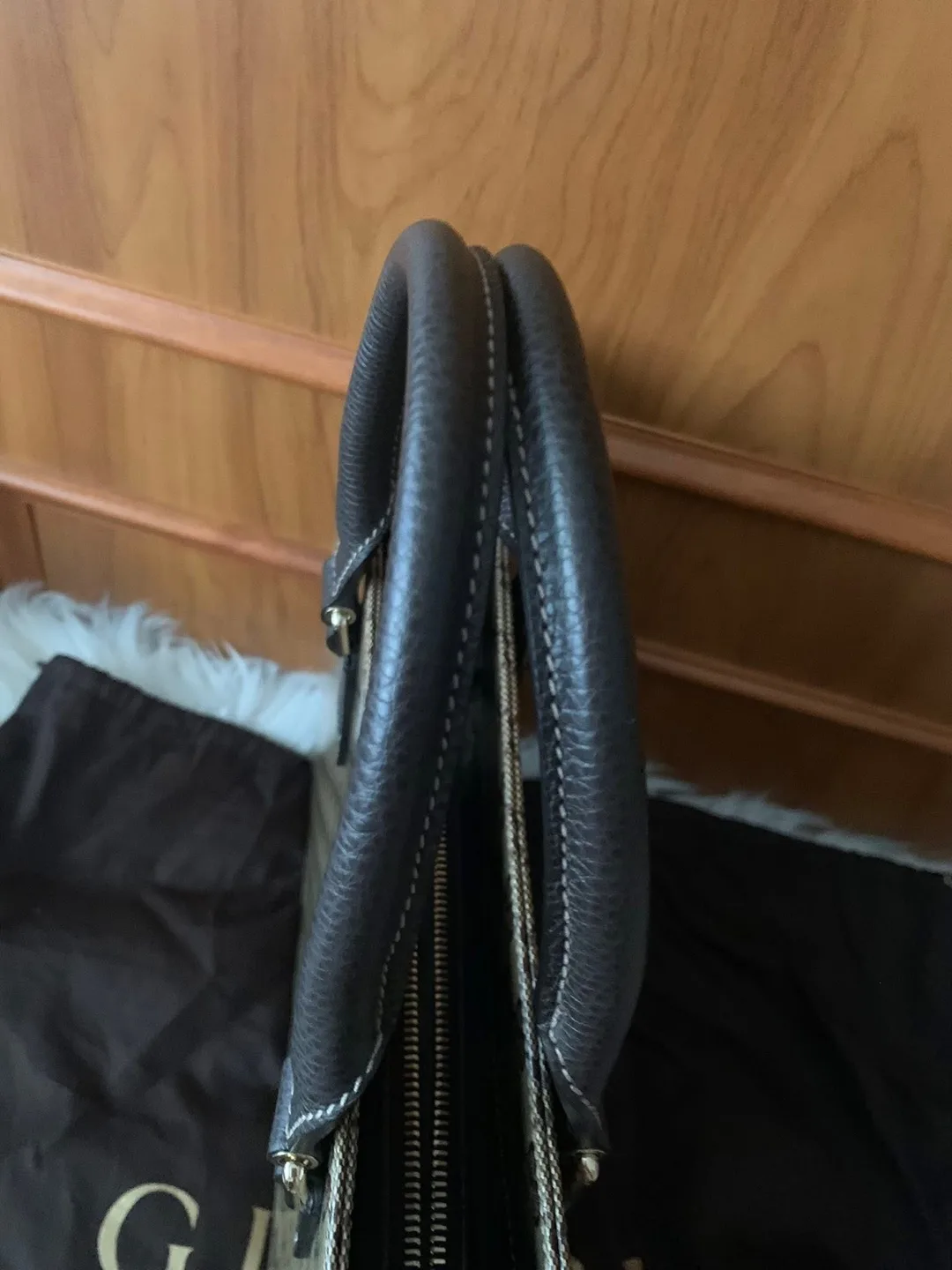 OTG Gucci Tote/Business Bag image indicator(5)