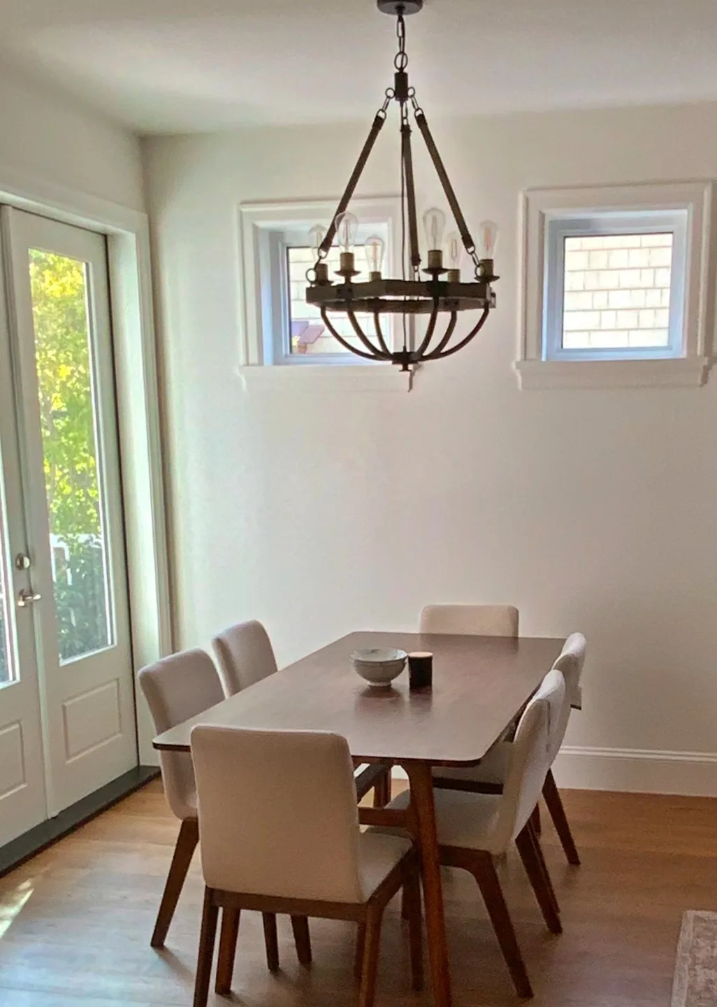 ⭐️BRAND NEW Weathered Wood with Bronze iron accents chandelier⭐️ image indicator(4)