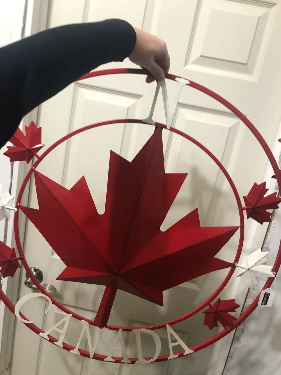 Canada Maple Leaf Metal Wreath 🧡