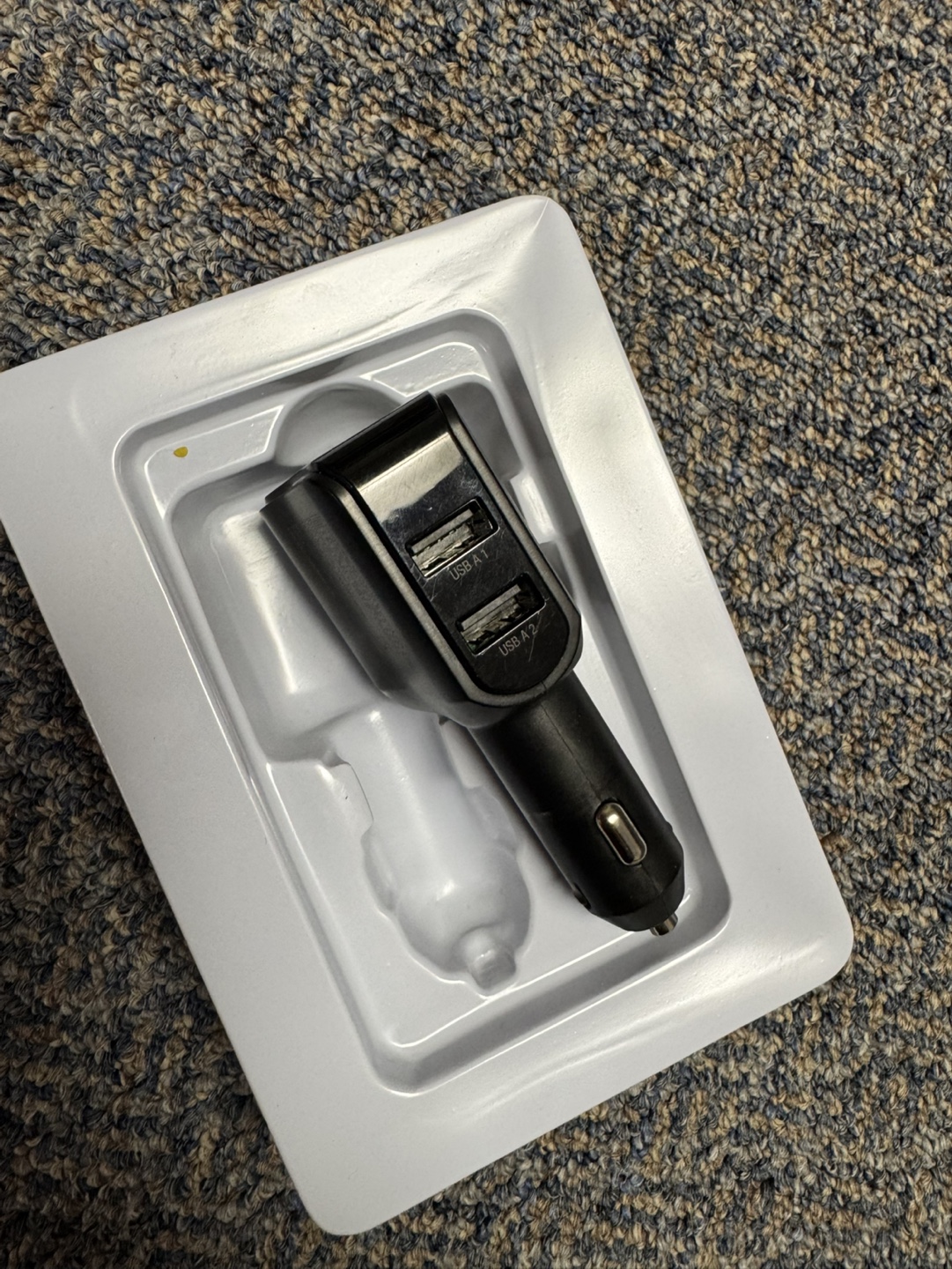 Blue Hive Multi-Port Charging Adaptor - New - photo 2