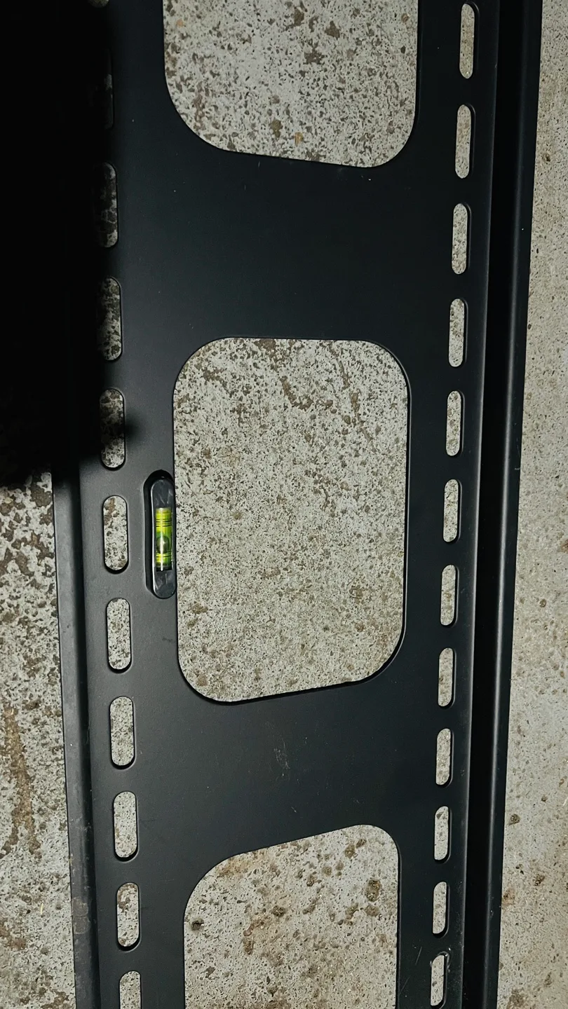 TV Wall Mount Bracket – Free to Take! image indicator(2)