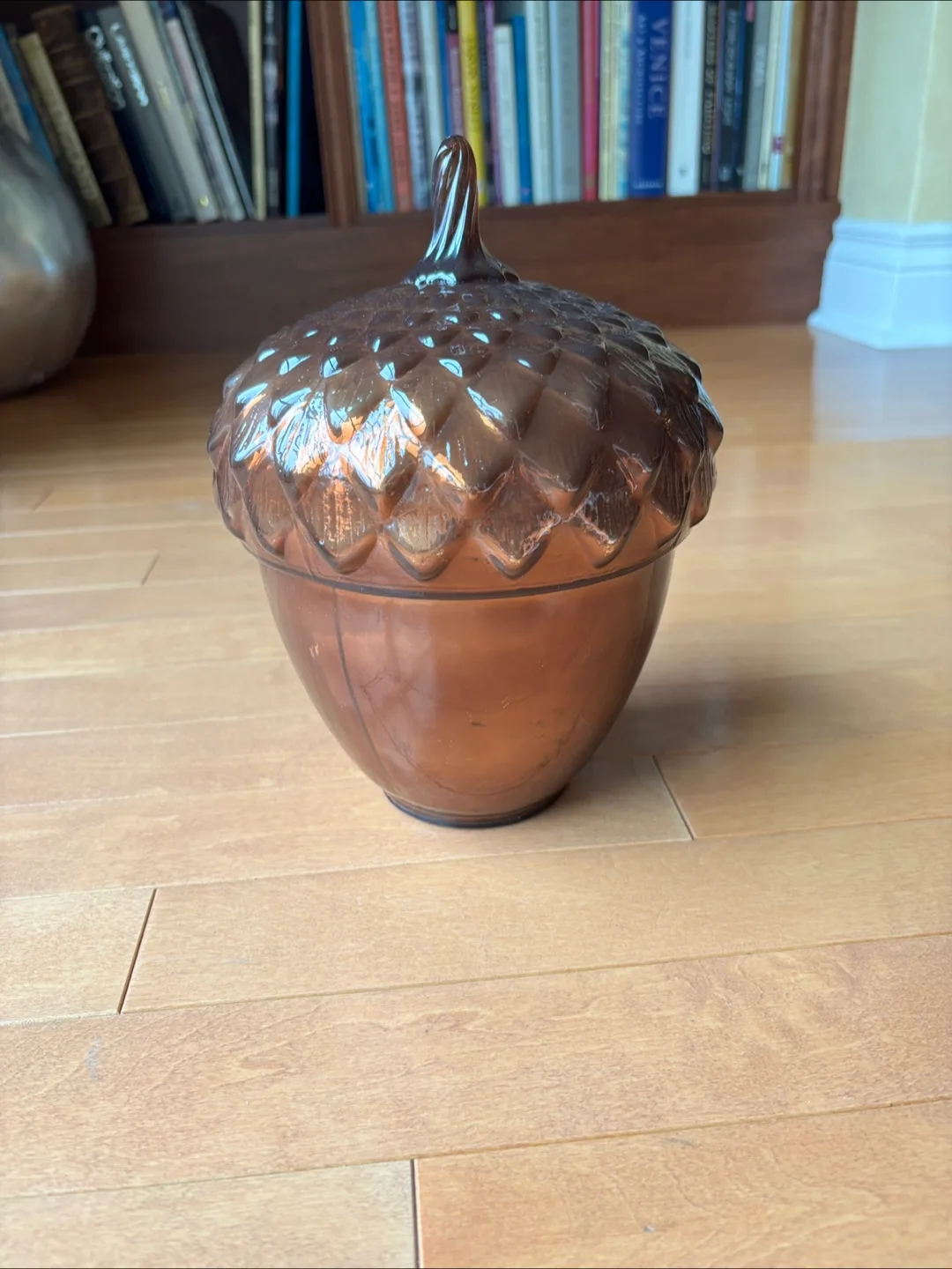Acorn shape glass decorative piece thumbnail