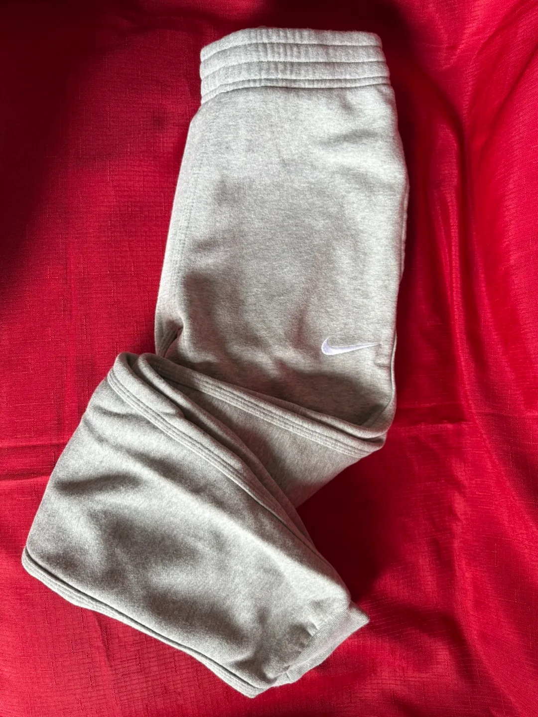 BACK TO SCHOOL: Nike Gray Fleece Sweatpants - Size Small thumbnail
